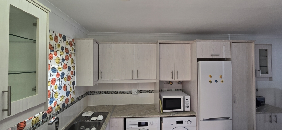 To Let 1 Bedroom Property for Rent in Anchorage Park Western Cape